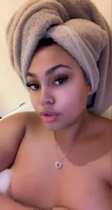 16309742