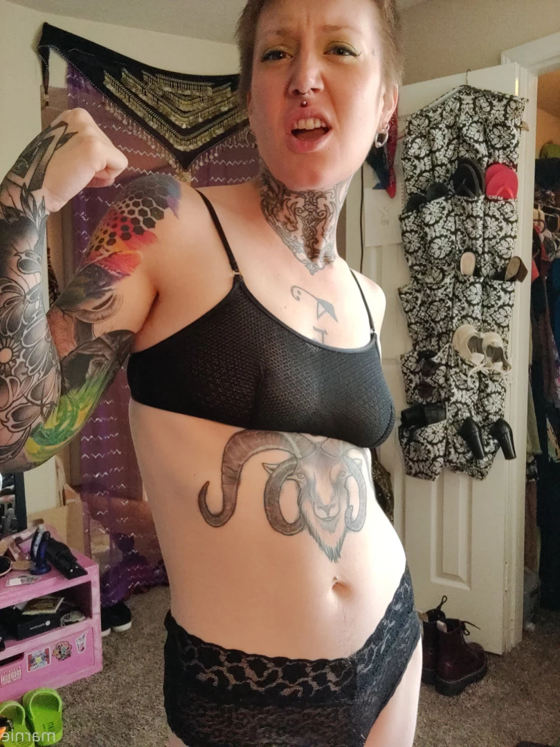 thesavorypie Onlyfans leaked photo 11012221 on Hotleaks.tv