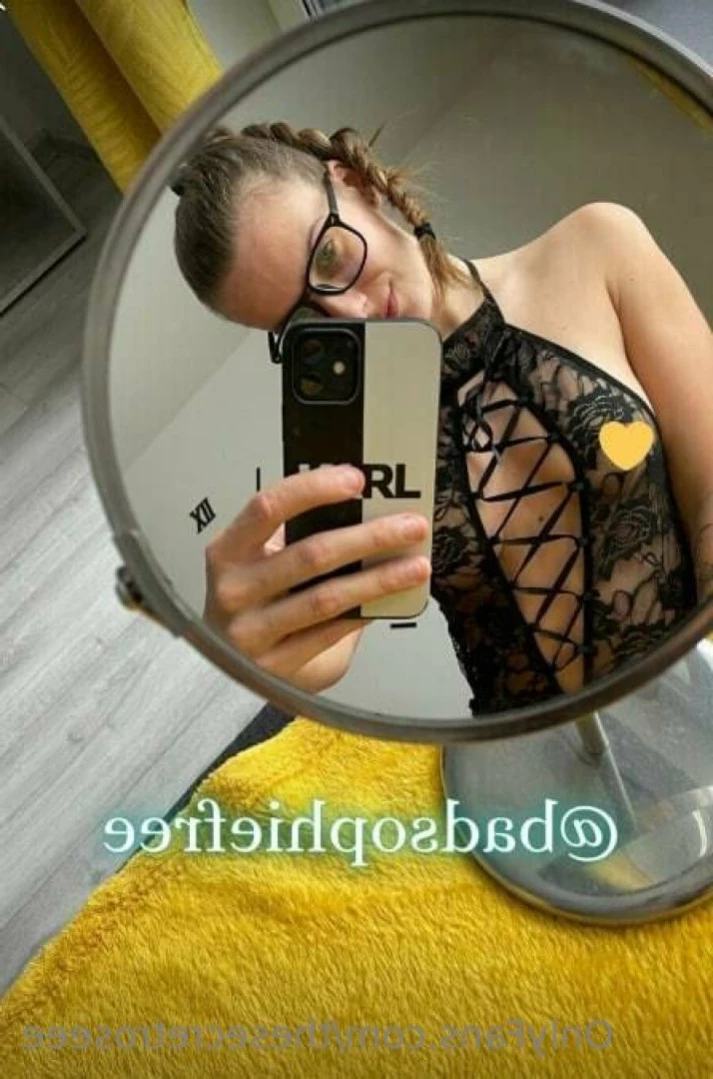 𝓡𝓸𝓼𝓮 [ thesecretroseee ] Onlyfans leaked photo 13996022 on Hotleaks.tv
