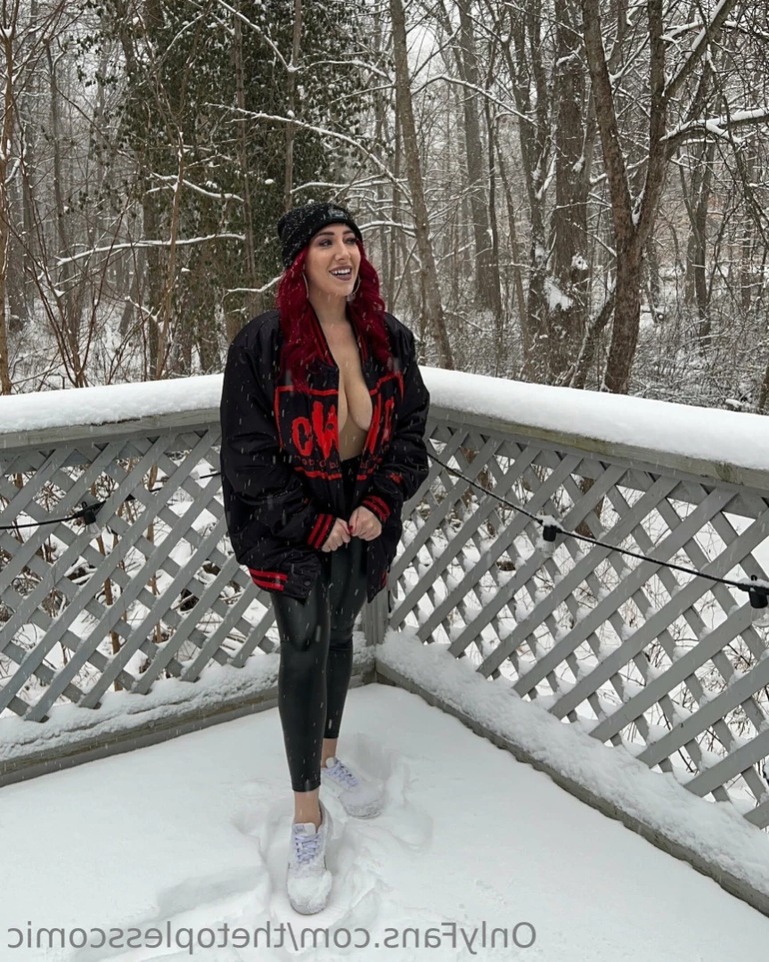 Funnygirl J [ thetoplesscomic ] Onlyfans leaked photo 12178361 on Hotleaks.tv