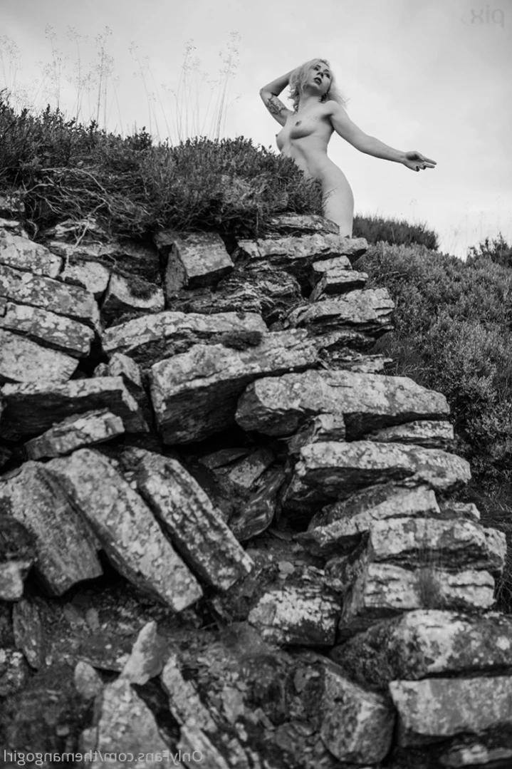 Little Hobbit in the wild [ thewildhobbit ] Onlyfans leaked photo 15855217 on Hotleaks.tv