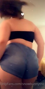 The bunny 🐰 [ thickbunnylexi ] Onlyfans leaked video 13174375 on Hotleaks.tv