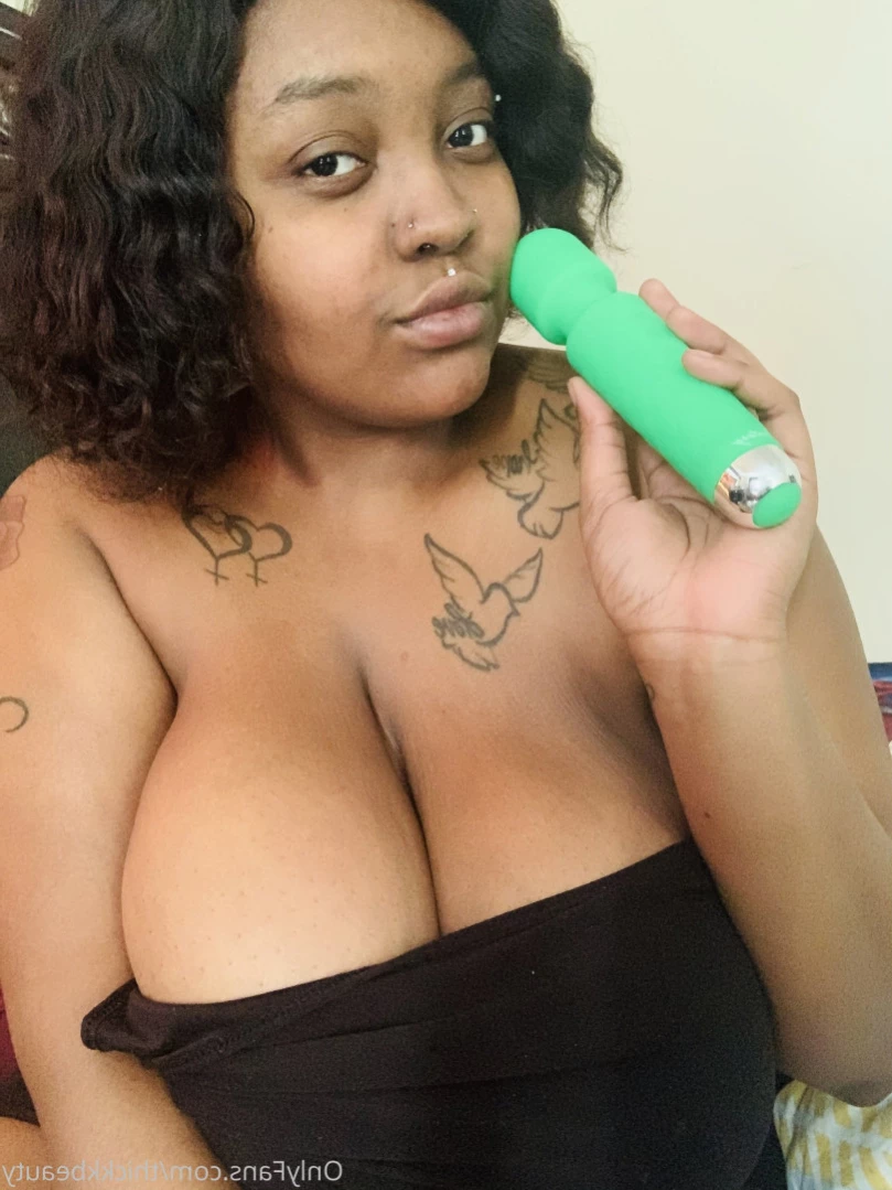 ThickkBeauty 🍑💋 [ thickkbeauty ] Onlyfans leaked photo 13989775 on Hotleaks.tv