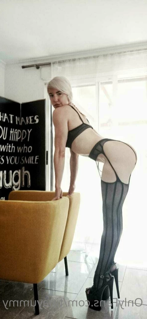 Tina Yummy 🍑 [ tinayummy ] Onlyfans leaked photo 13360293 on Hotleaks.tv