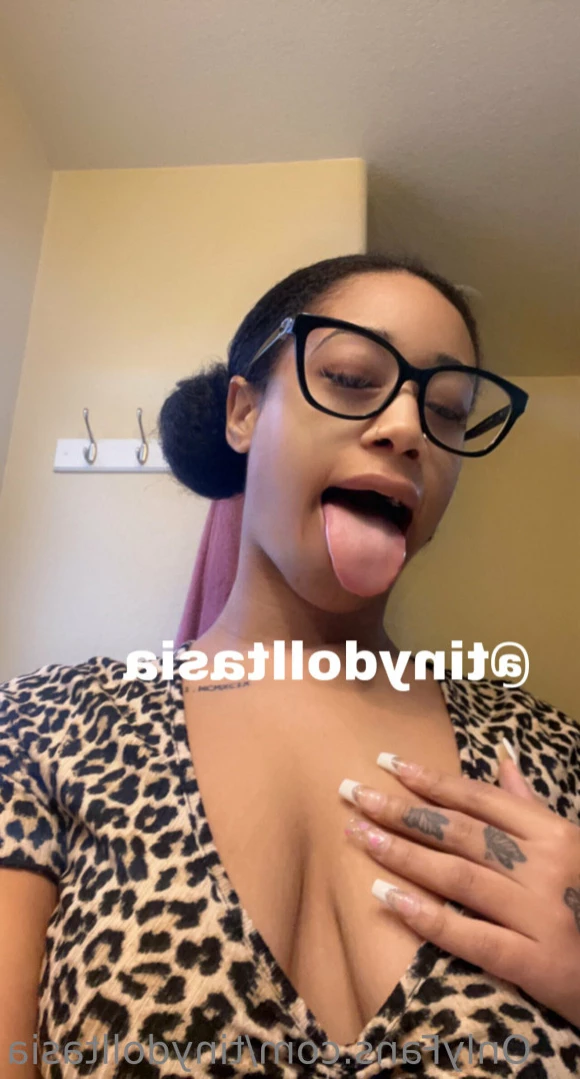 ʙʟᴀꜱɪᴀɴ ꜱʟᴜᴛ ɴᴇxᴛ ᴅᴏᴏʀ 😈 [ tinydolltasia ] Onlyfans leaked photo 12593279 on Hotleaks.tv