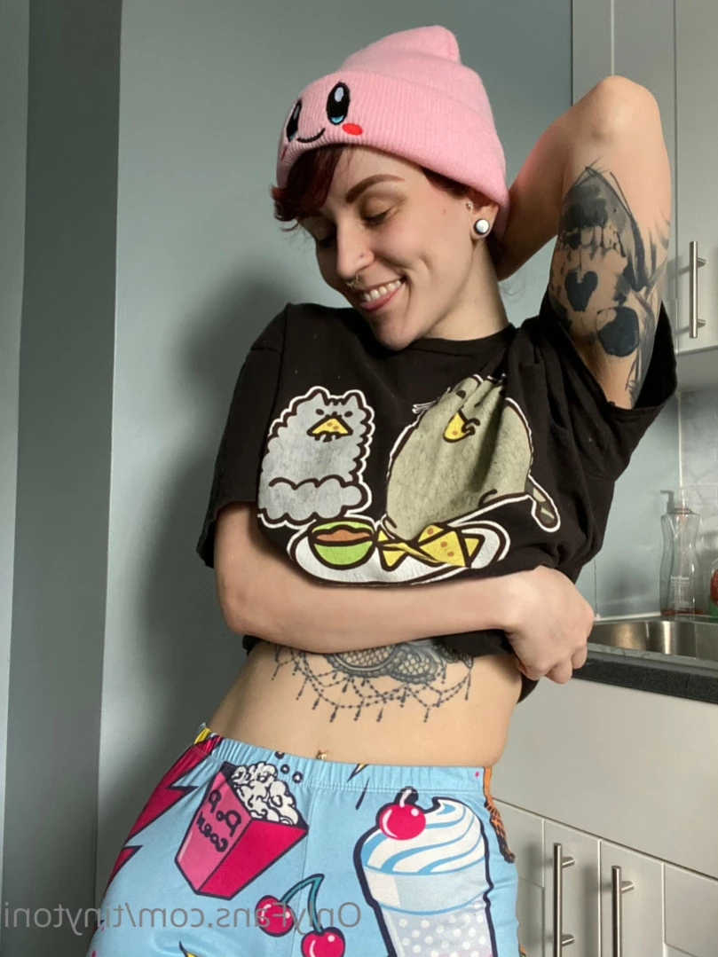 TinyToni 🌿 [ tinytoni ] Onlyfans leaked photo 13342050 on Hotleaks.tv