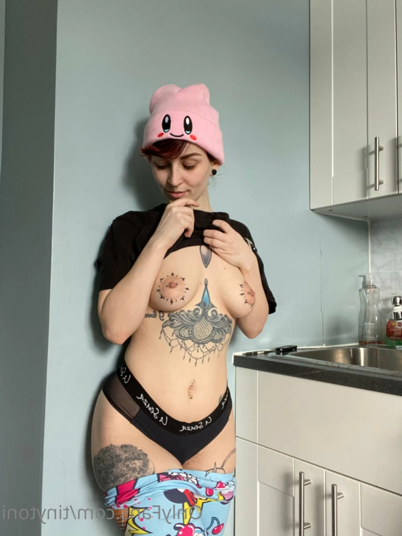 TinyToni 🌿 [ tinytoni ] Onlyfans leaked photo 13351023 on Hotleaks.tv
