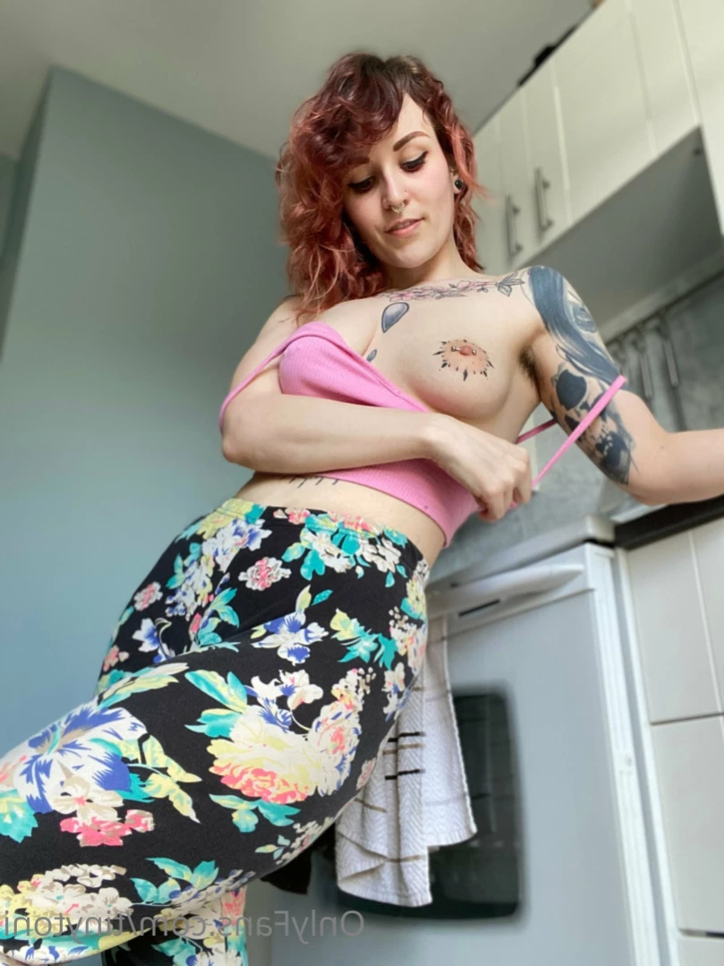 TinyToni 🌿 [ tinytoni ] Onlyfans leaked photo 13352985 on Hotleaks.tv