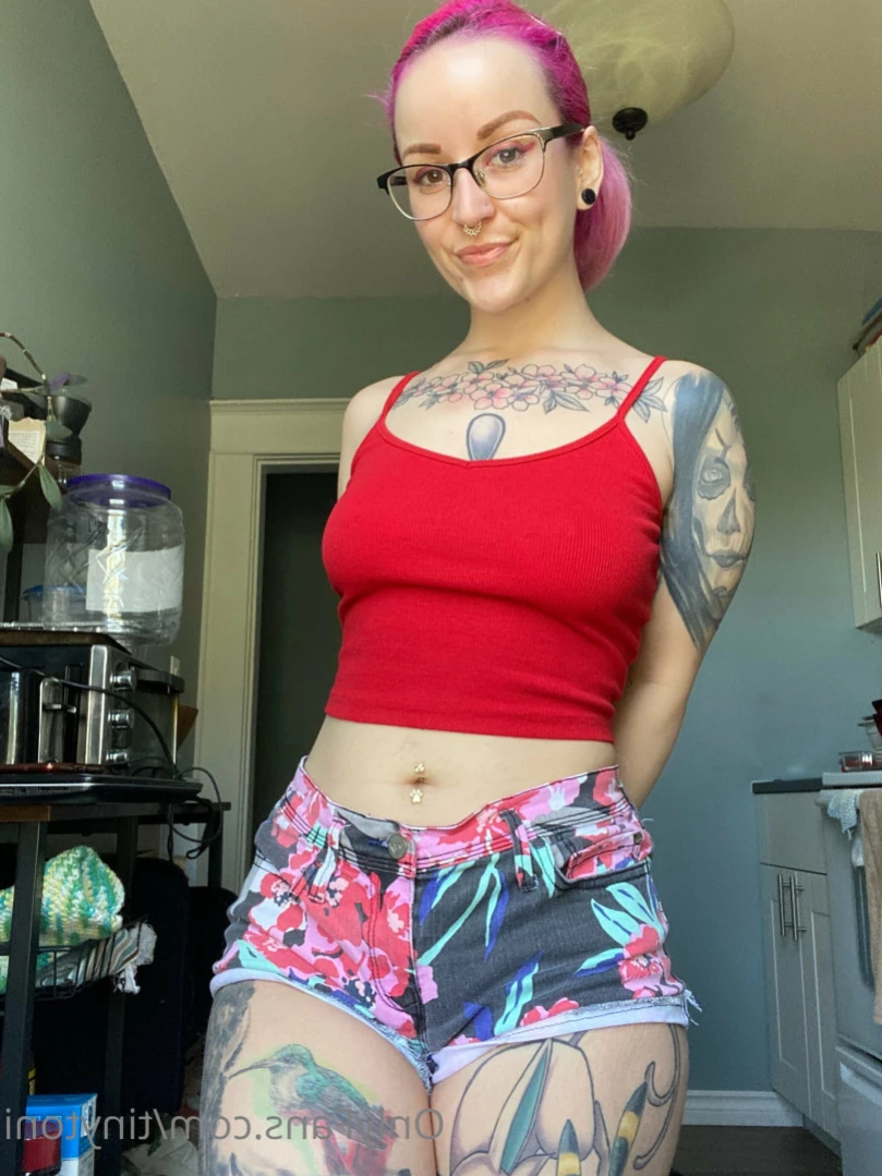 TinyToni 🌿 [ tinytoni ] Onlyfans leaked photo 13671627 on Hotleaks.tv