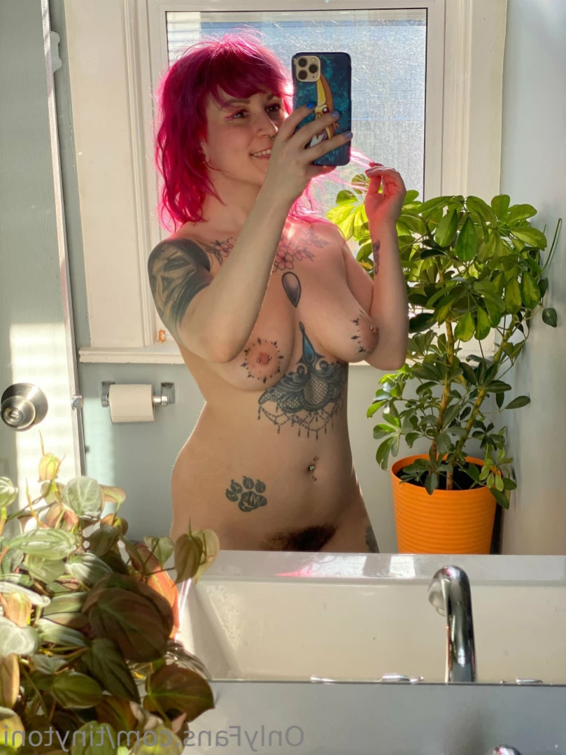 TinyToni 🌿 [ tinytoni ] Onlyfans leaked photo 13671646 on Hotleaks.tv