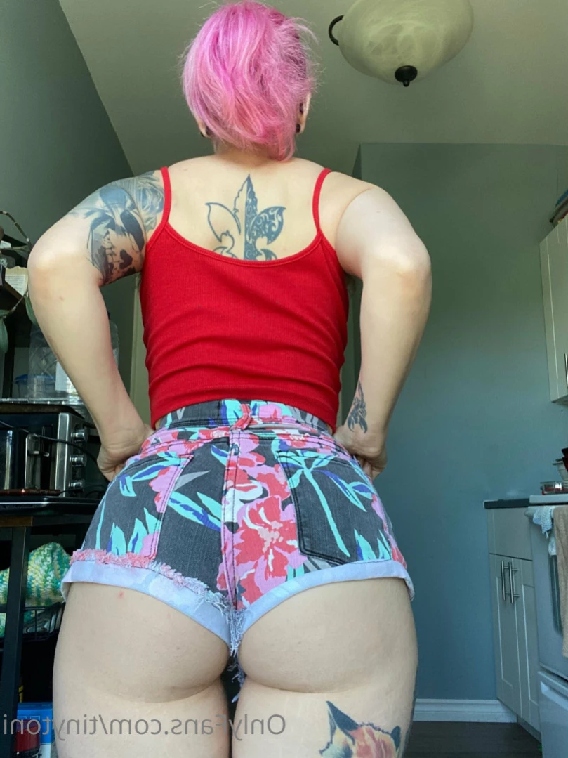 TinyToni 🌿 [ tinytoni ] Onlyfans leaked photo 14233808 on Hotleaks.tv