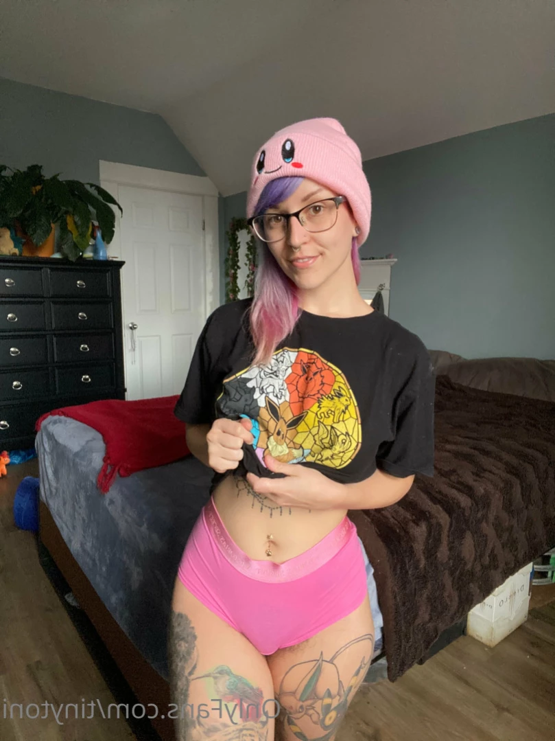 TinyToni 🌿 [ tinytoni ] Onlyfans leaked photo 16323492 on Hotleaks.tv