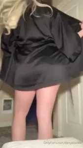 18073186