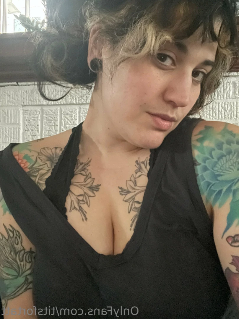 Tits for tat [ titsfortatt ] Onlyfans leaked photo 13356851 on Hotleaks.tv
