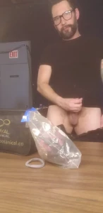 15877084