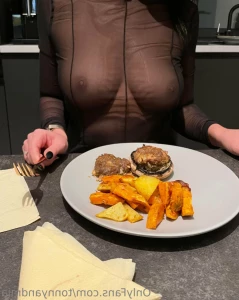 15615637