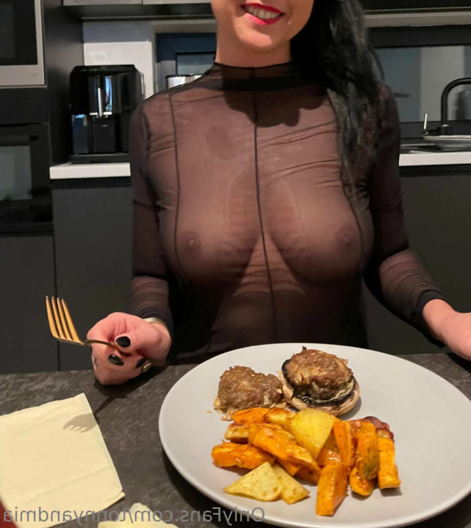 Tonny and Mia [ tonnyandmia ] Onlyfans leaked photo 16207475 on Hotleaks.tv