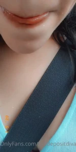 15707564