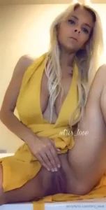 Tris [ tris_love ] Onlyfans leaked video 18071681 on Hotleaks.tv