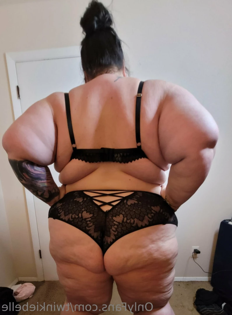 💖🧁Twinkiebelle🧁💖 [ twinkiebelle ] Onlyfans leaked photo 13403653 on Hotleaks.tv