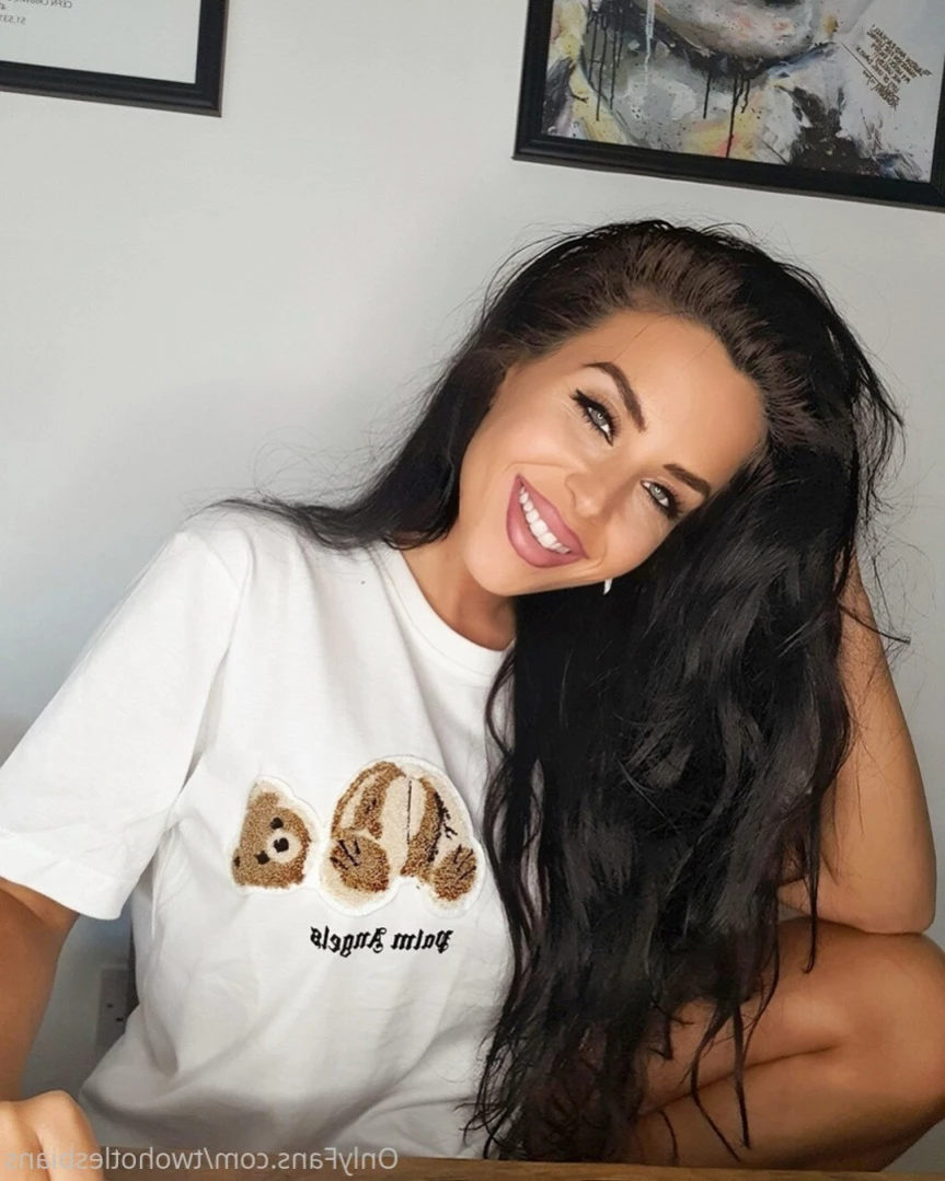twohotlesbians Onlyfans leaked photo 15569161 on Hotleaks.tv