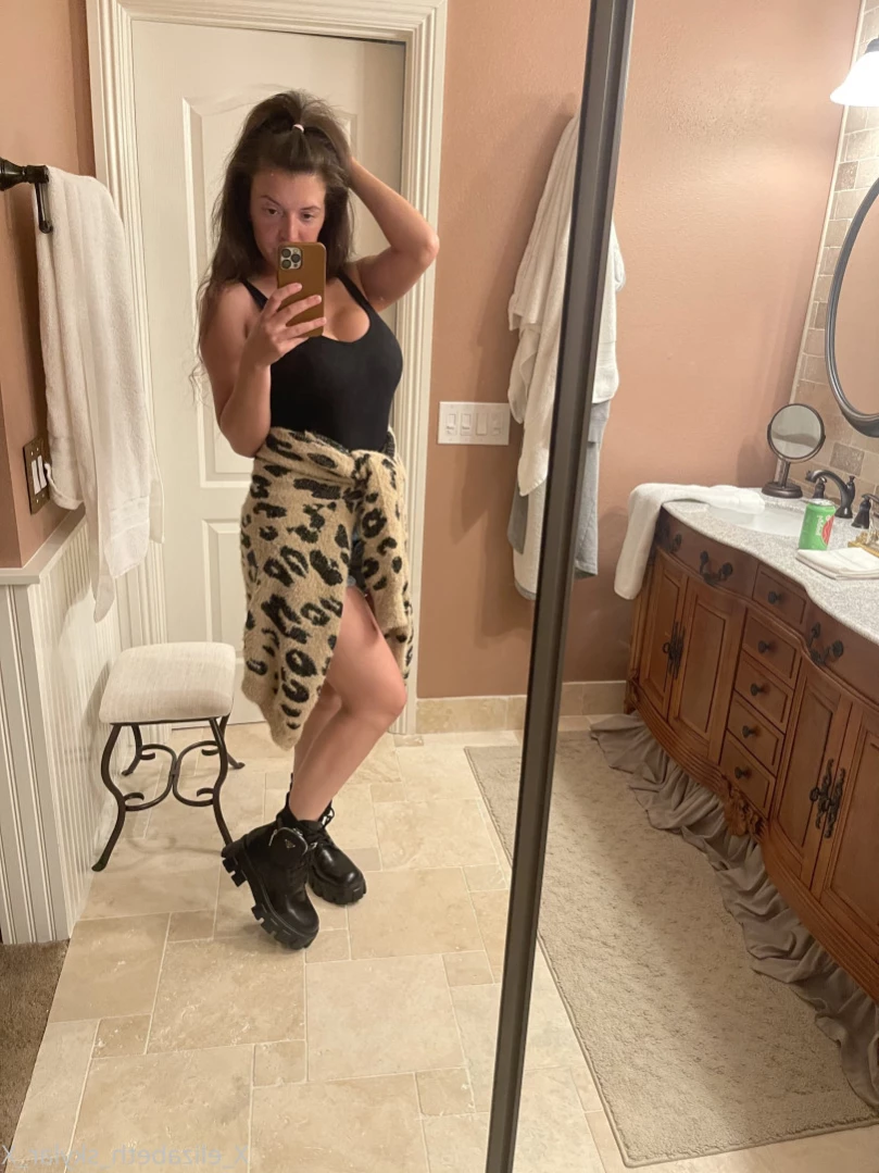 Elizabeth Skylar [ xelizabethskylarx ] Onlyfans leaked photo 13393954 on Hotleaks.tv