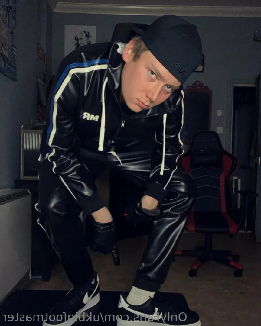 Ryan [ ukbigfootmaster ] Onlyfans leaked photo 11399088 on Hotleaks.tv