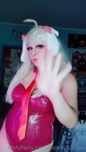 15928893