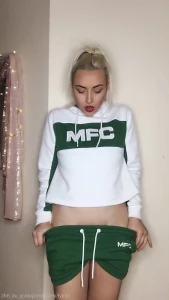 993565
