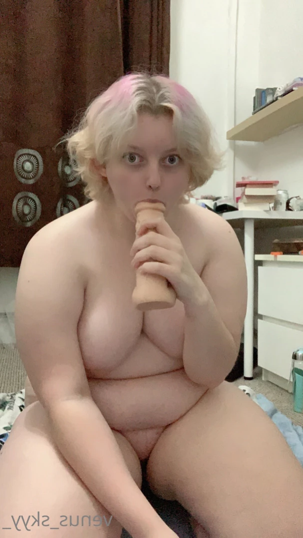 venus [ venus_skyy ] Onlyfans leaked photo 15341040 on Hotleaks.tv