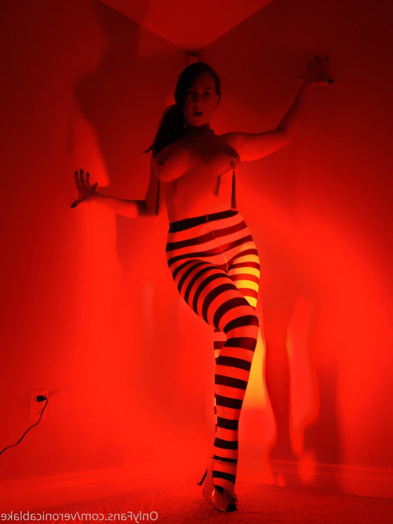 Veronica Blake [ veronicablake ] Onlyfans leaked photo 11908851 on Hotleaks.tv