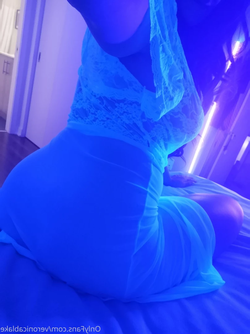 Veronica Blake [ veronicablake ] Onlyfans leaked photo 13508639 on Hotleaks.tv