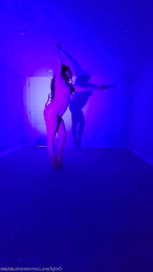 Veronica Blake [ veronicablake ] Onlyfans leaked photo 13509958 on Hotleaks.tv