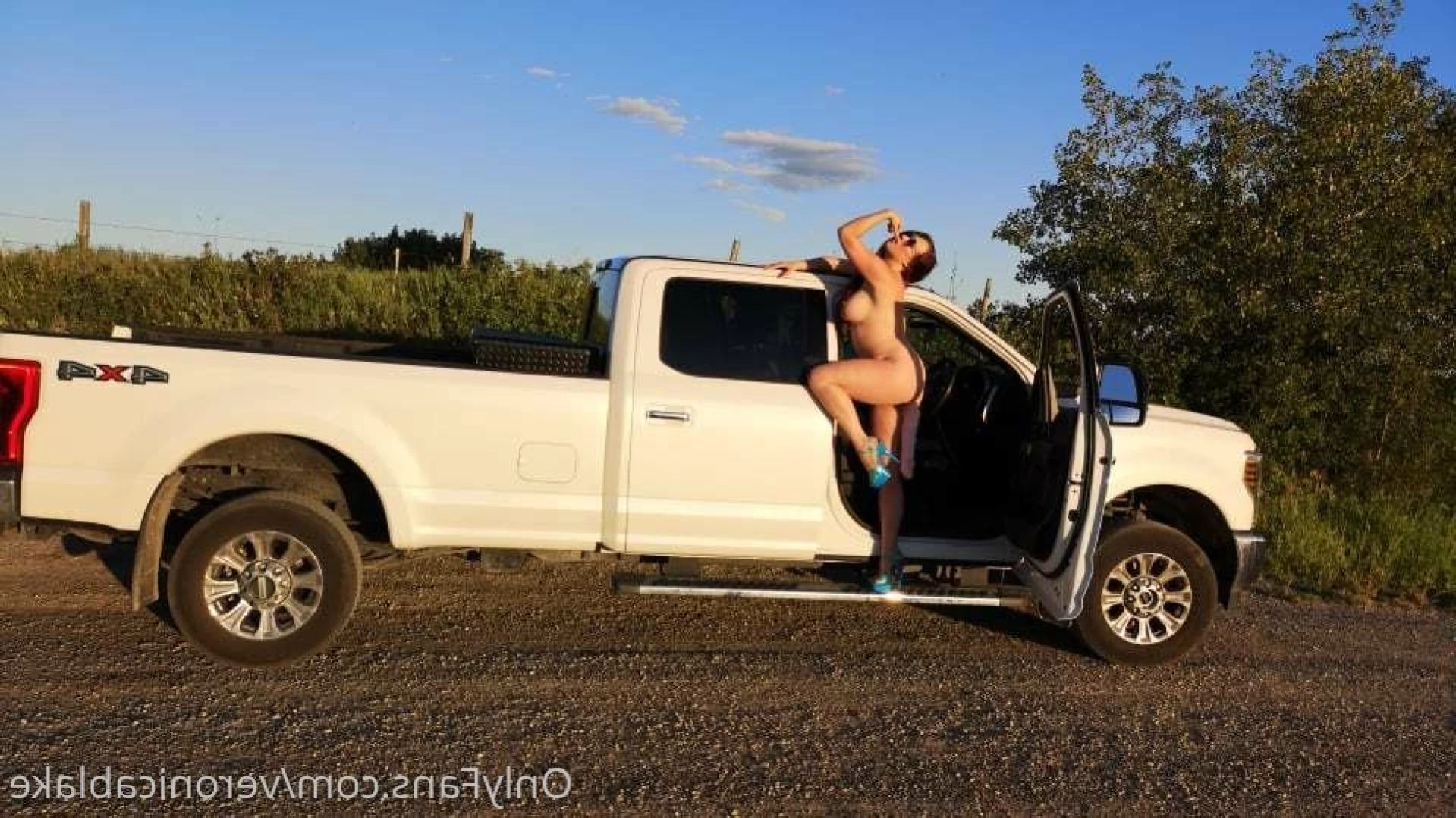 Veronica Blake [ veronicablake ] Onlyfans leaked photo 15570969 on Hotleaks.tv