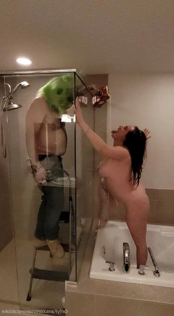 Veronica Blake [ veronicablake ] Onlyfans leaked photo 15571323 on Hotleaks.tv