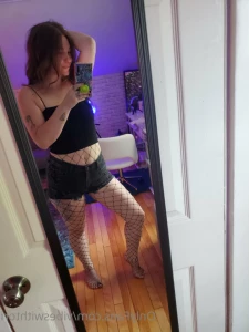 16223093