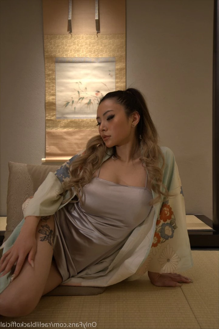 RaeLilBlack Official [ raelilblackofficial ] Onlyfans leaked photo 998324 on Hotleaks.tv