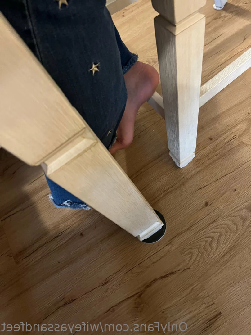 Wifey feet [ wifeyassandfeet ] Onlyfans leaked photo 12935858 on Hotleaks.tv