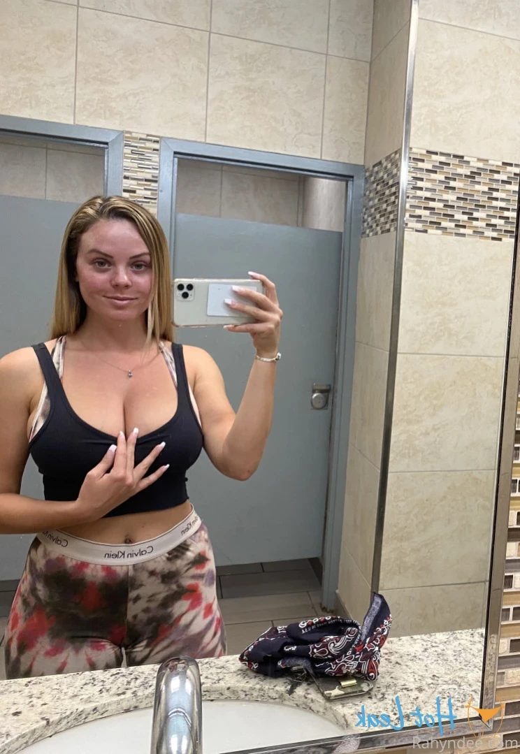 Rahyndee [ rahyndeejames ] Onlyfans leaked photo 11774811 on Hotleaks.tv
