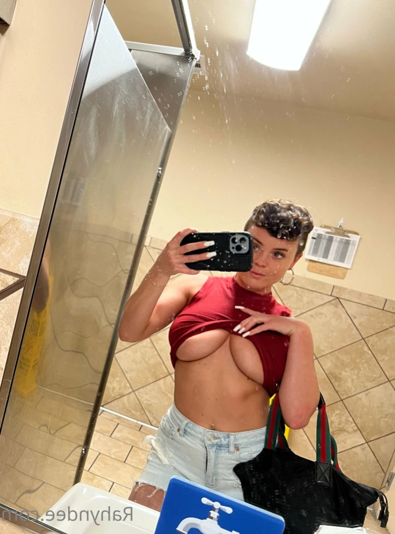 Rahyndee [ rahyndeejames ] Onlyfans leaked photo 12651979 on Hotleaks.tv