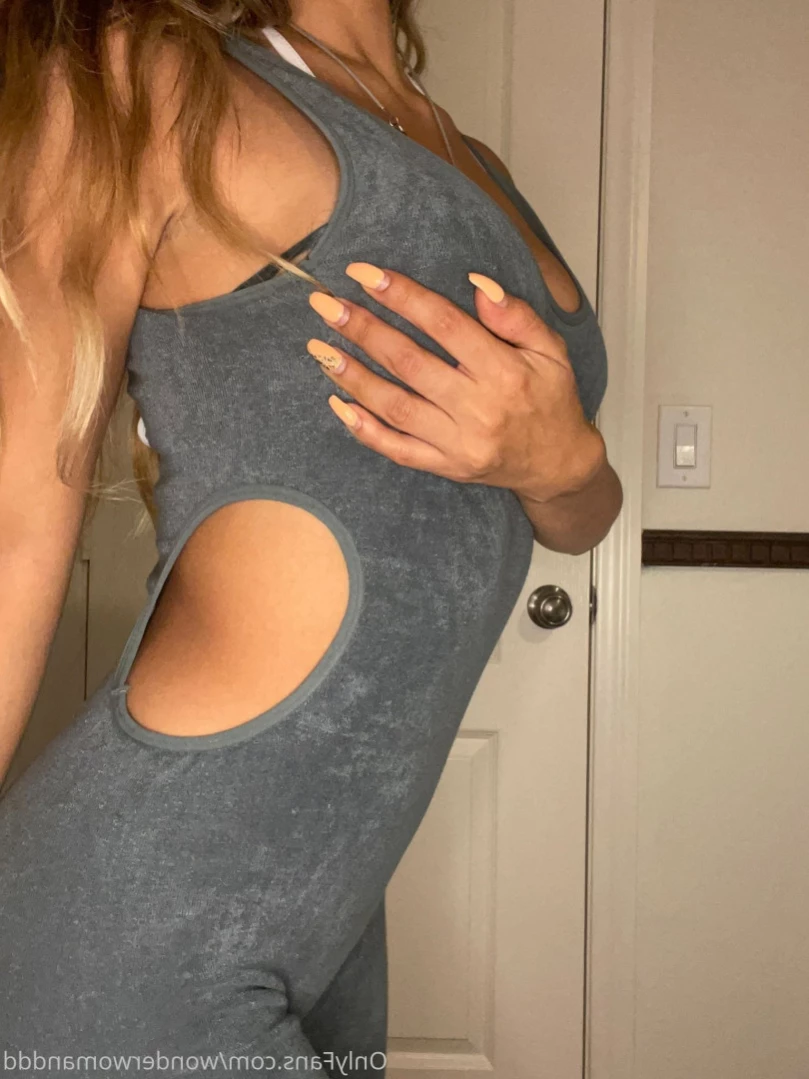 Christina Wonder [ wonderwomanddd ] Onlyfans leaked photo 13691544 on Hotleaks.tv