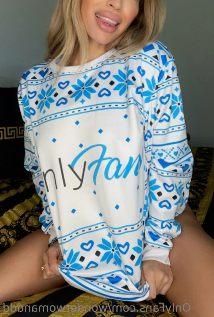 Christina Wonder [ wonderwomanddd ] Onlyfans leaked photo 13773624 on Hotleaks.tv