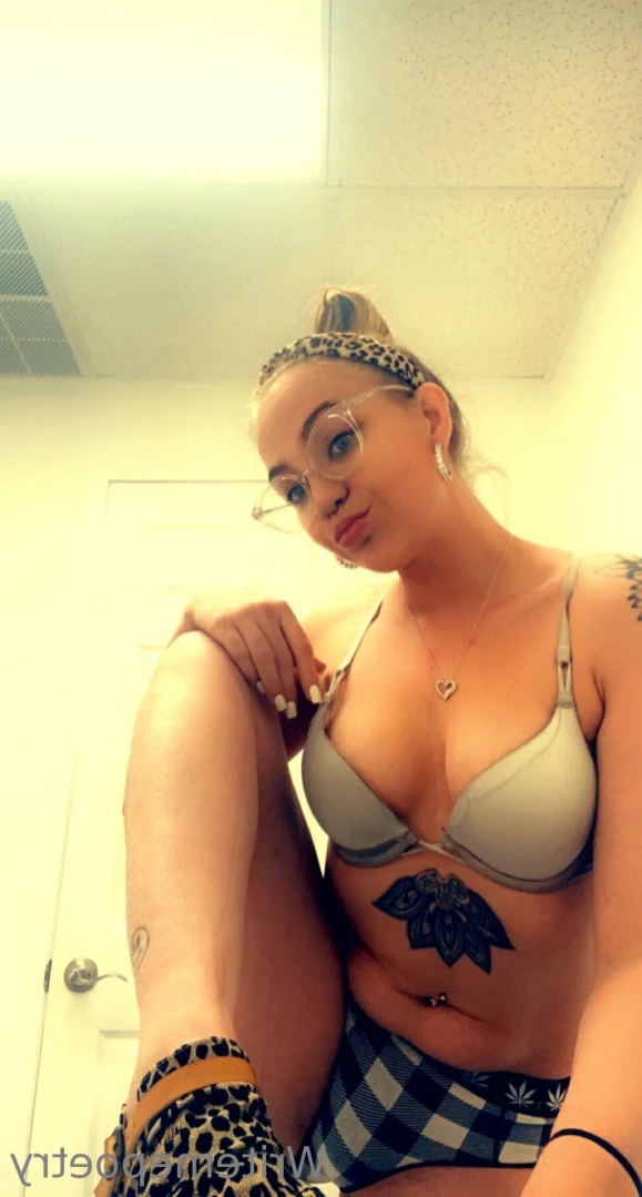 XxxDessyBaby [ writemepoetry ] Onlyfans leaked photo 13541676 on Hotleaks.tv