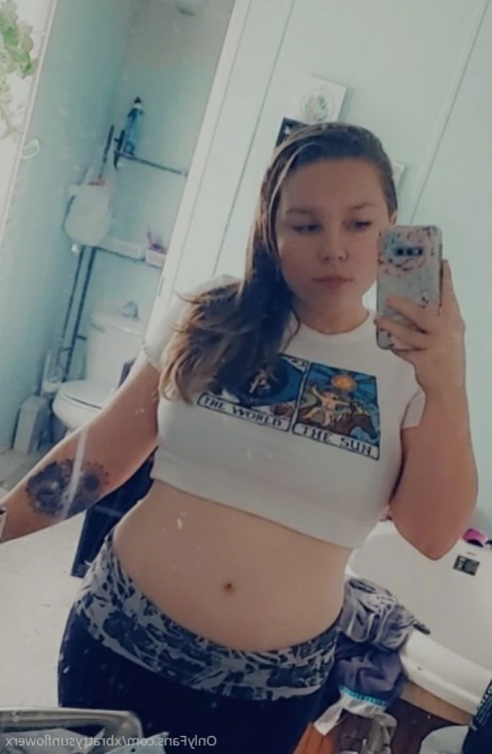 xbrattysunflowerx Onlyfans leaked photo 16273701 on Hotleaks.tv