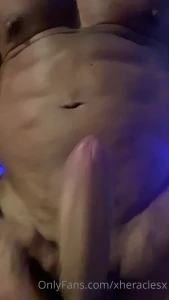 15923932
