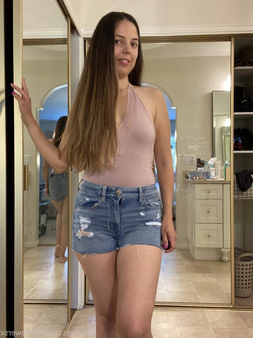 🌸Lily Flowers🌸 [ xlilyflowersx ] Onlyfans leaked photo 13153127 on Hotleaks.tv