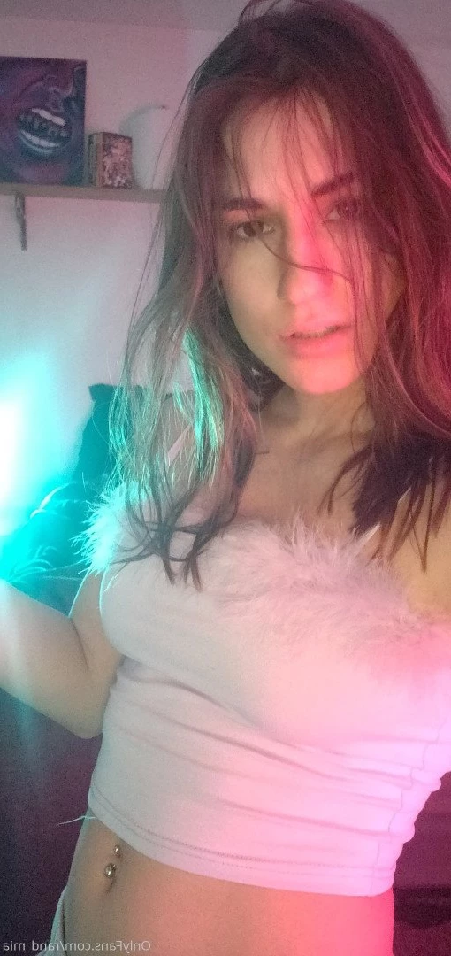 mia rand [ rand_mia ] Onlyfans leaked photo 999788 on Hotleaks.tv