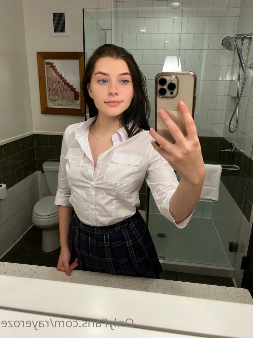 Raye [ rayeroze ] Onlyfans leaked photo 6727008 on Hotleaks.tv