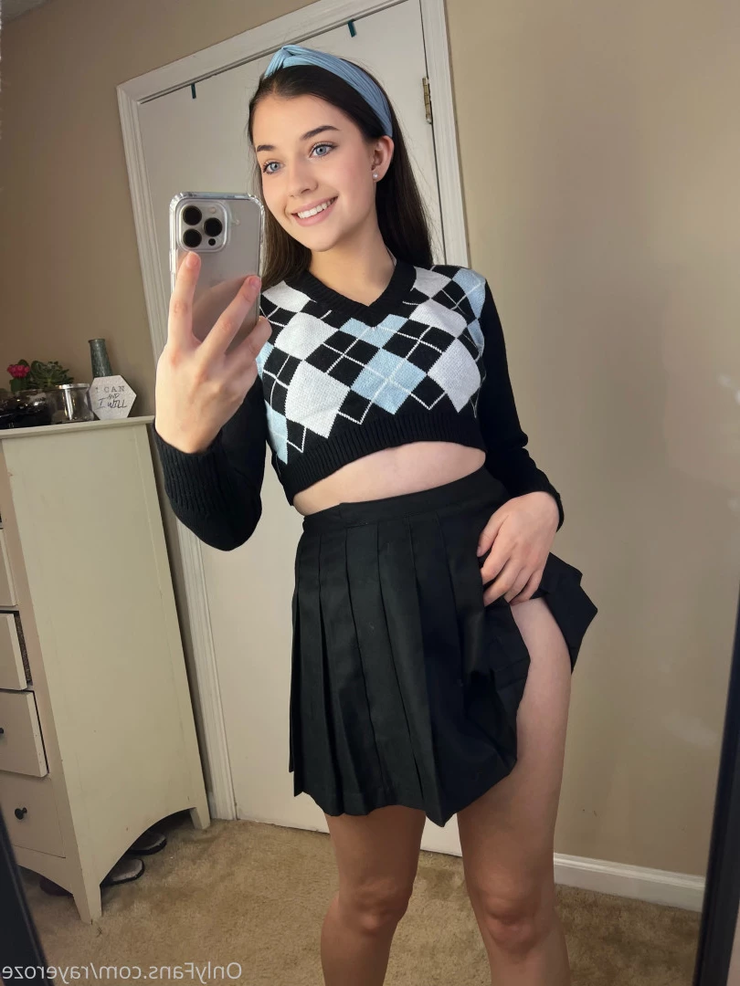 Raye [ rayeroze ] Onlyfans leaked photo 6731096 on Hotleaks.tv