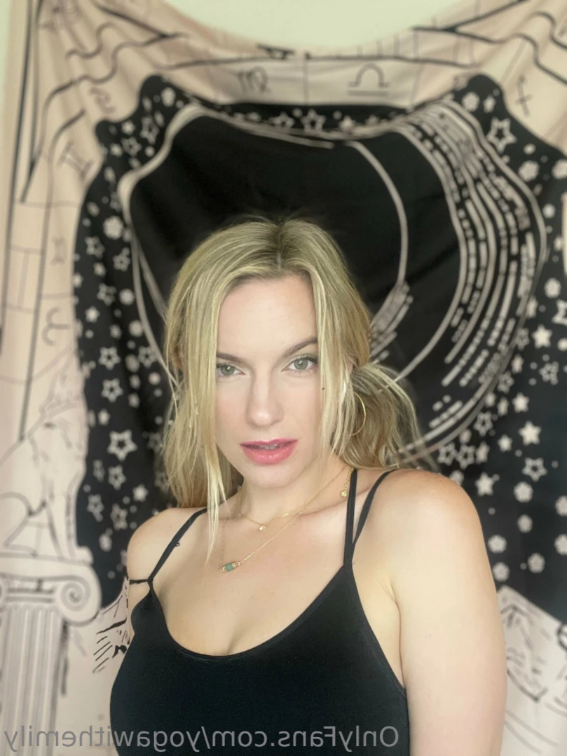 Emily [ yogawithemily ] Onlyfans leaked photo 12086016 on Hotleaks.tv